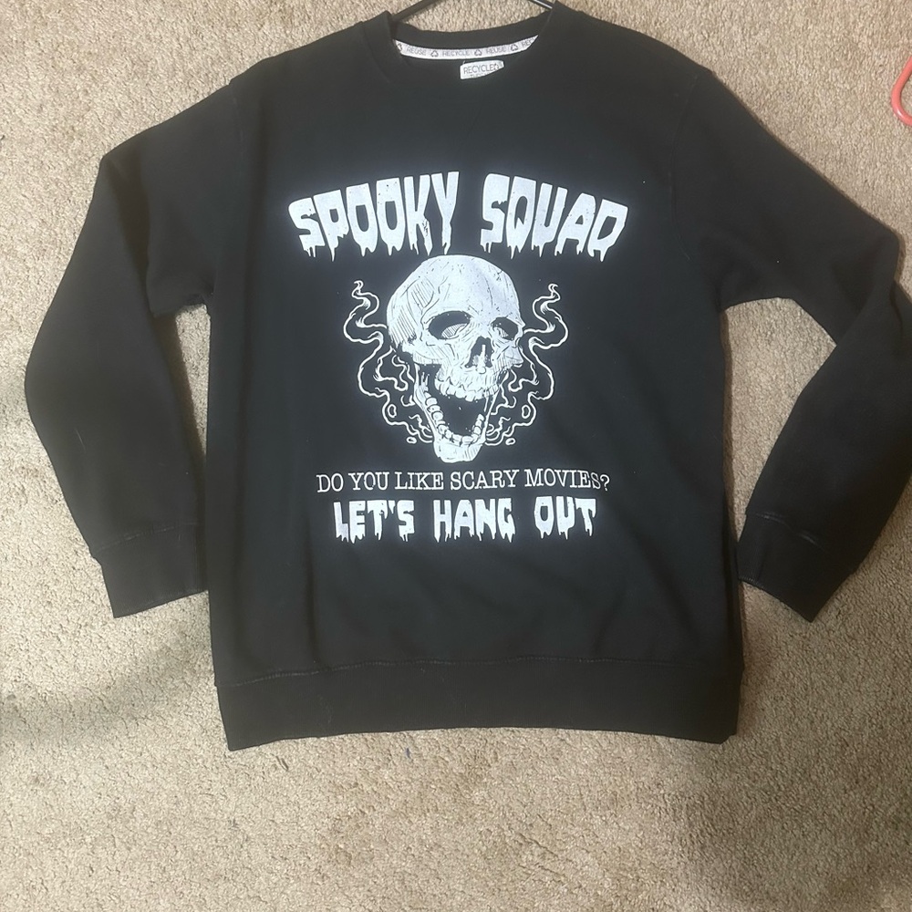 GOTH GIRL sweatshirt! 🖤🖤 Halloween sweatshirt - Picture 3 of 4